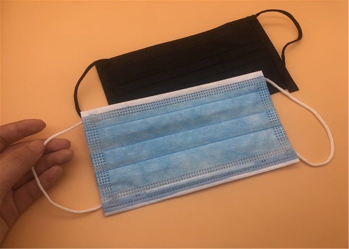 De kleur paste het Stofpreventie van het 3 Vouw het Chirurgische Masker Gemakkelijke Dragen aan Voor éénmalig gebruik