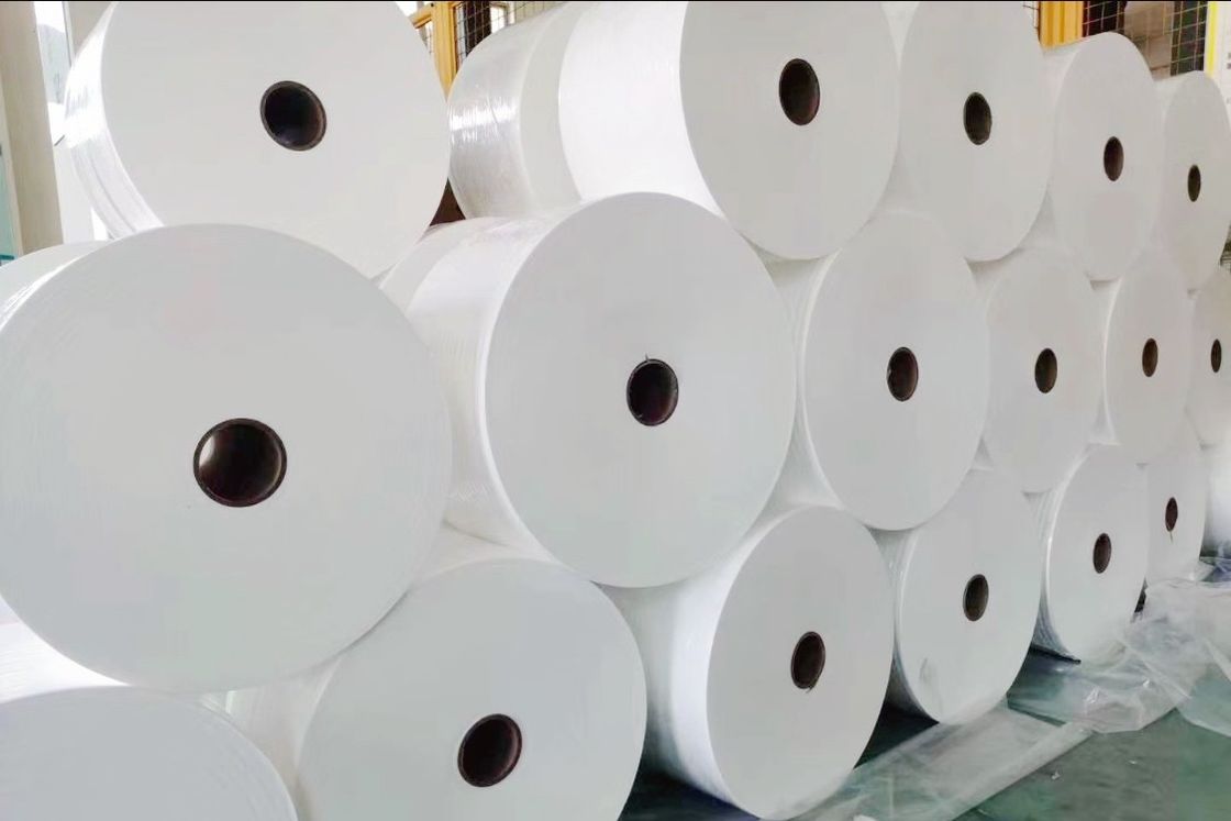 Witte Beschermende Maskers 1600mm Smelting Geblazen Niet-geweven Stof