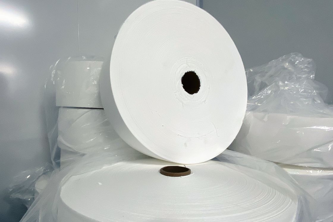 Witte Beschermende Maskers 1600mm Smelting Geblazen Niet-geweven Stof
